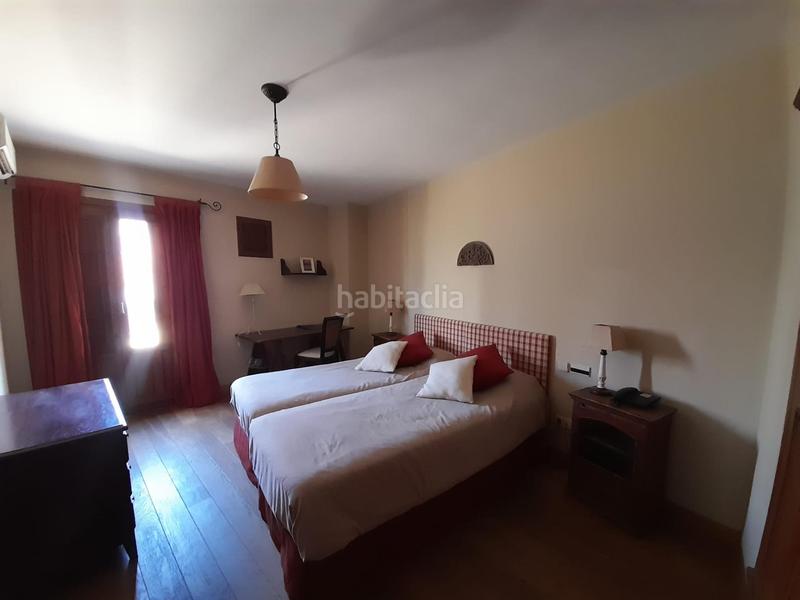 Foto 652fbcee-1f1e-4e5c-bb6d-b642001ae513. Edifici a Simancas