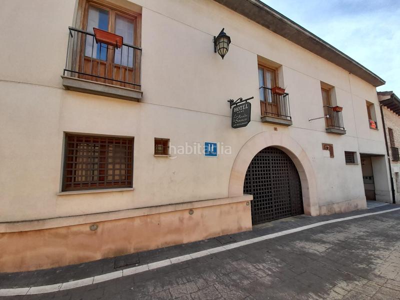 Foto b4489700-9452-471e-844e-6e378cdca3a2. Edifici a Simancas
