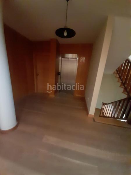 Foto ee9c6dcf-e276-4f3e-a57a-6c7f23a82701. Edifici a Simancas