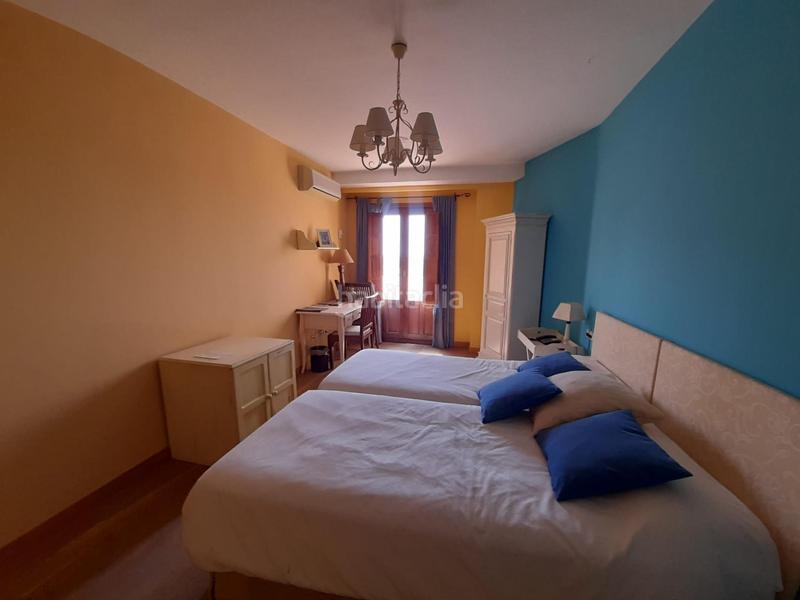 Foto fa43b4c2-8b21-44a0-8980-c3c04c19b25b. Edifici a Simancas