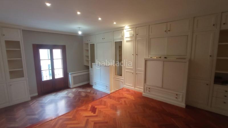 Foto f4e7a07f-81c5-407b-9c1a-144b1c0ab921. Flat with heating parking in Centro Valladolid