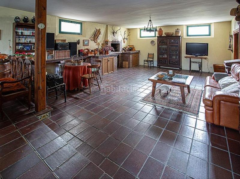 Foto 2fcdf9d0-606b-4bba-9bb6-75465ab0cc3b. Chalet with heating parking pool in El Berrocal Valladolid