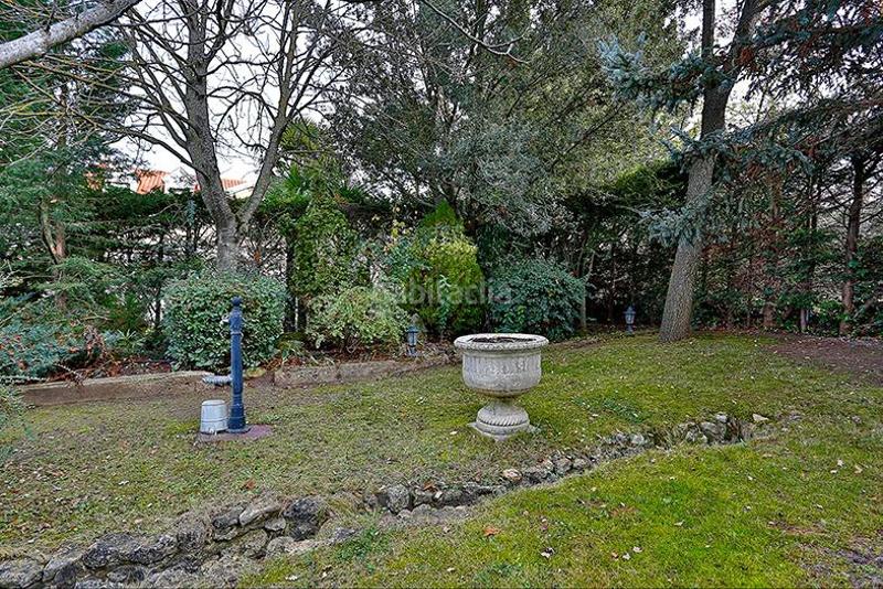 Foto cdf5117b-9ac3-414d-8b30-df523c28ea6b. Chalet with heating parking pool in El Berrocal Valladolid