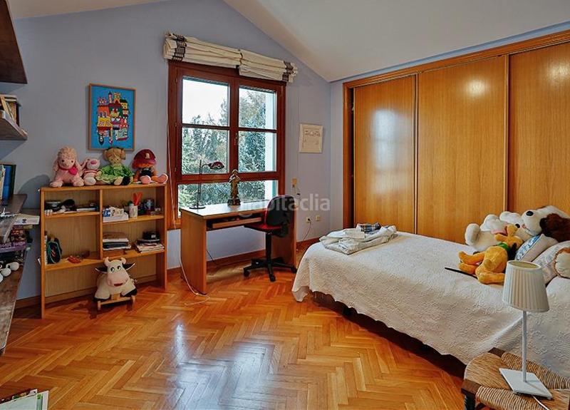 Foto fca77b7b-6f85-492c-89b3-3275230e844b. Chalet with heating parking pool in El Berrocal Valladolid