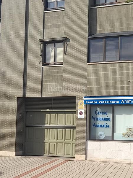 Foto f755587c-0e9a-4eb5-a952-5f8f7def34d6. Posto auto in Girón Valladolid