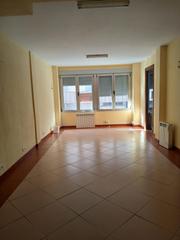 Office space in Calle JUAN DE JUNI