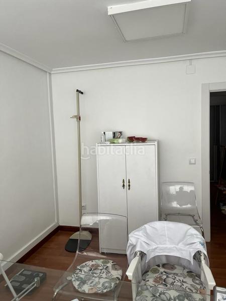 Foto 7218c4e3-6e06-4449-bcf2-73cc553720b2. Office space with heating in Centro Valladolid