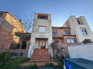 Casa aparellada a Simancas