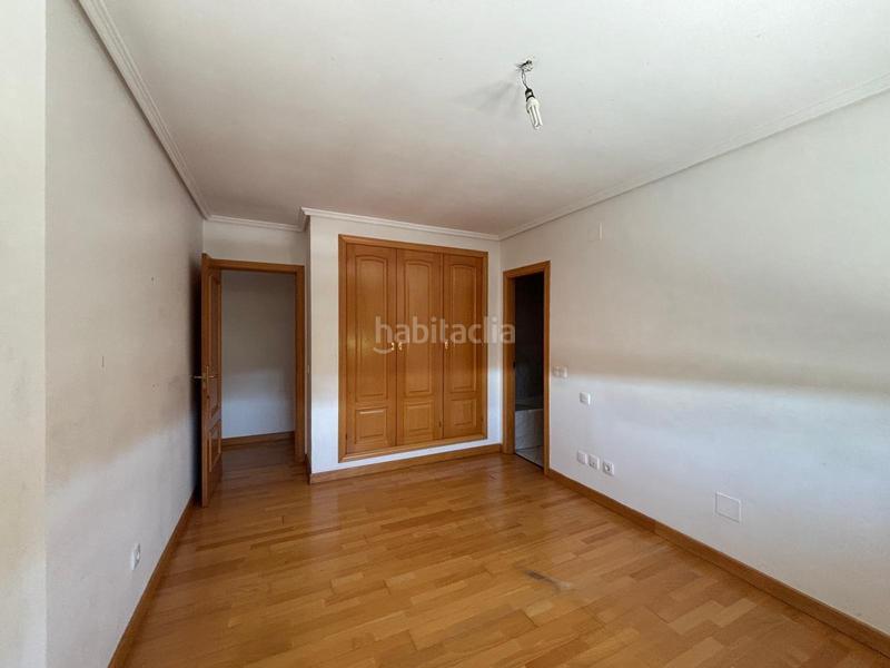 Foto dd0642cc-ca23-4466-82d6-7516947c3c21. Etagenwohnung mit heizung parking in Plaza de Toros Valladolid