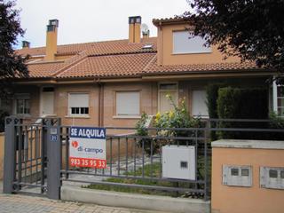 Lloguer Casa adossada a Simancas. Amplio adosado en simancas  ideal para vivir cómodamente