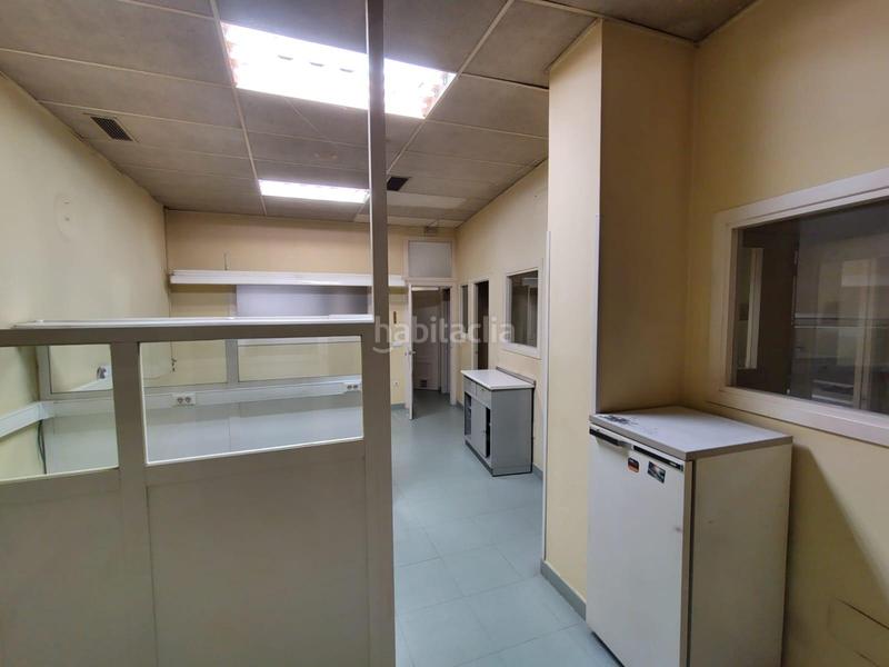 Foto 0f8fbc36-2a27-4c8f-bcc4-fcf4869def94. Locale commerciale in Circular Valladolid