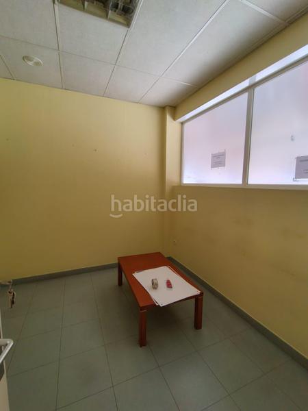 Foto 2f565aae-6298-4120-ba15-e6f3a24b691a. Locale commerciale in Circular Valladolid