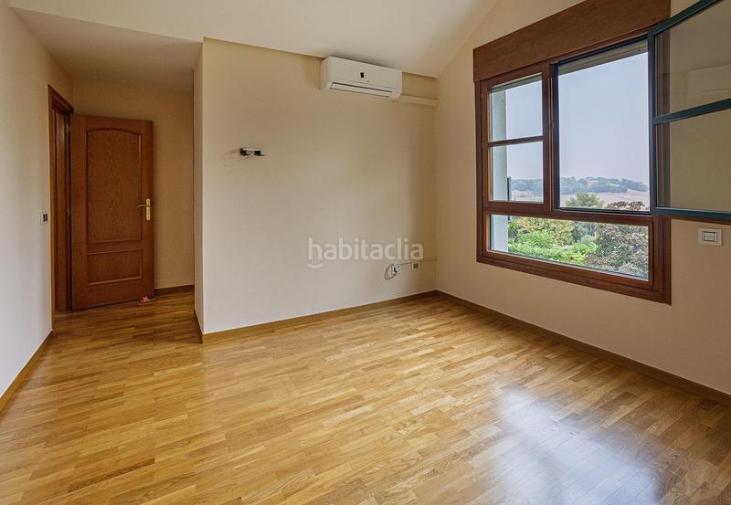 Foto 512db9a4-1afa-40a1-afce-783df5b8a795. Chalet gran chalet individual El Berrocal en El Berrocal Valladolid