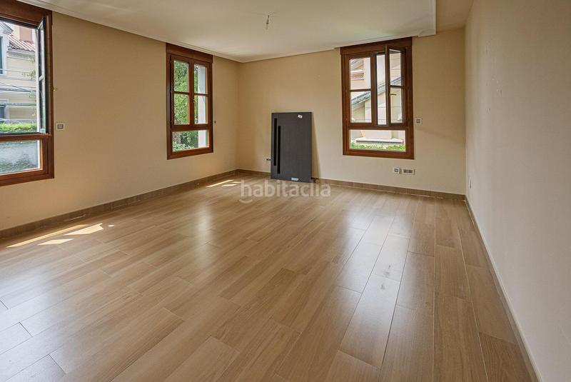 Foto d6233e40-671b-43a8-96fa-5f5f0e0270b2. Chalet gran chalet individual El Berrocal en El Berrocal Valladolid
