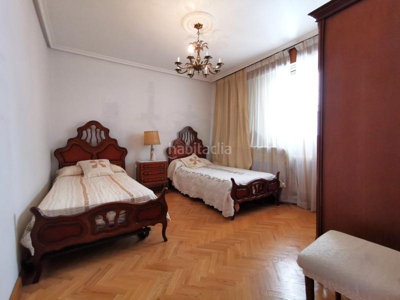 Foto 734b317e-1d03-4985-8671-32ffdc543e49. Pis amb calefacció aparcament a Centro Valladolid