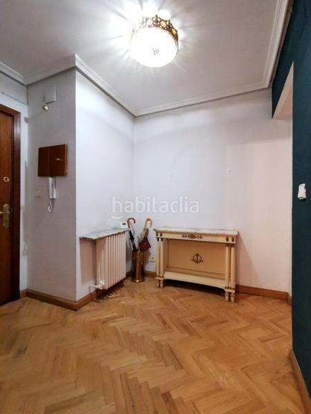 Foto e04d9133-838e-4705-bf01-4da61495de79. Pis amb calefacció aparcament a Centro Valladolid