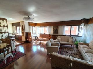 Flat in Calle MIGUEL ISCAR