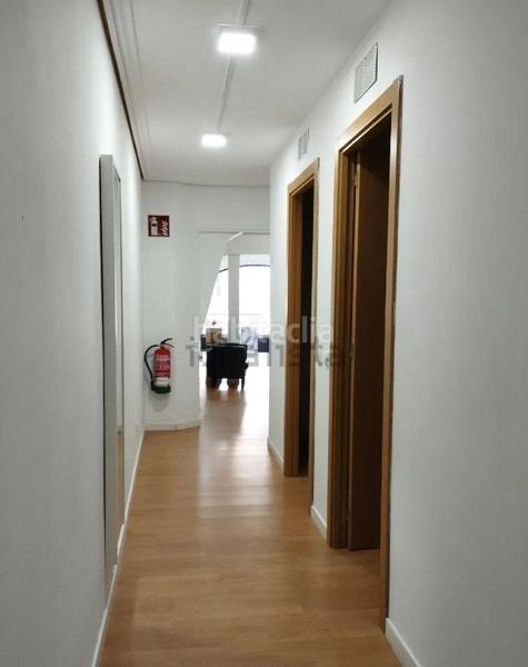 Foto 423676c5-ba39-4012-ac35-2daed3b57b48. Alquiler local comercial en Centro Valladolid