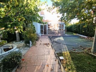 Chalet in Viana de Cega. Chalet en venta en viana de cega urb. españa