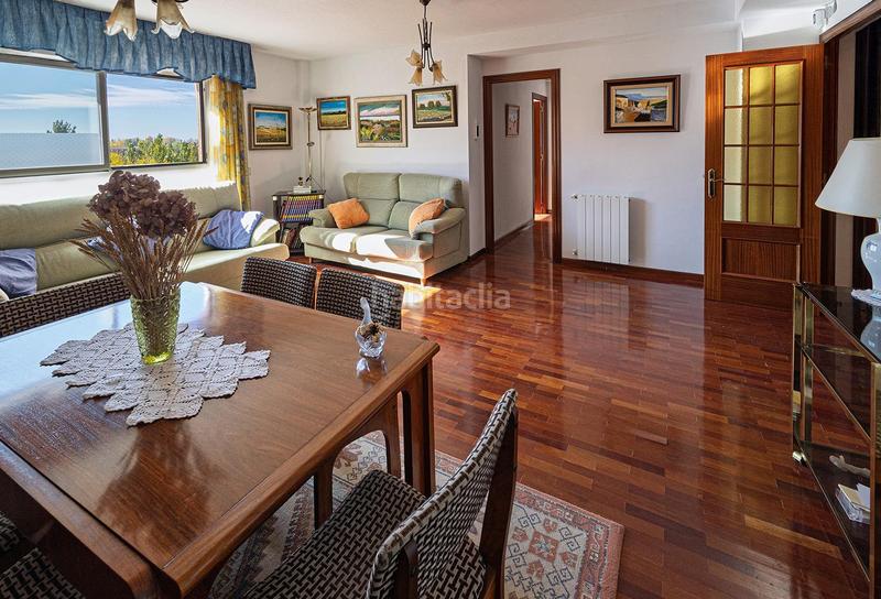 Foto a4b25b8e-1094-4630-953f-854cc8f85b3d. Àtic amb calefacció aparcament piscina a Covaresa Valladolid