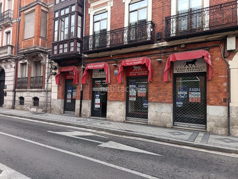 Foto 5583e96f-c9ad-4387-a32f-7b06a385f2ee. Alquiler local comercial amplio local comercial en el corazón en Valladolid