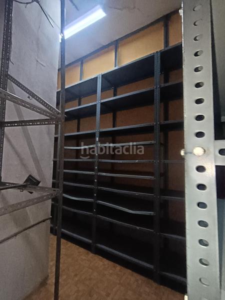 Foto b1792637-4635-4ea6-8a9f-12da8f2d1480. Alquiler local comercial amplio local comercial en el corazón en Valladolid