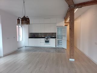 Miete Etagenwohnung  Calle pasion. Amplio y moderno piso reformado en el corazón de valladolid