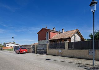 Chalet in Viana de Cega. Exclusivo chalet en viana de cega en venta.