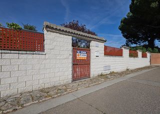 Chalet in Viana de Cega. Exclusivo chalet en la urbanización coto de cardiel, viana de ce