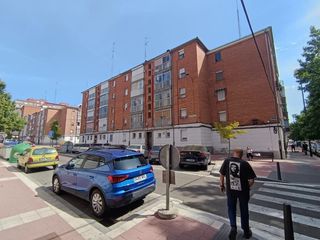 Miete Etagenwohnung in Hospital. Piso luminoso en alquiler junto al clínico  de valladolid
