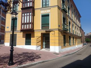 Location Appartement  Calle calle juan mambrilla. Vivienda reformada en planta baja a estrenar