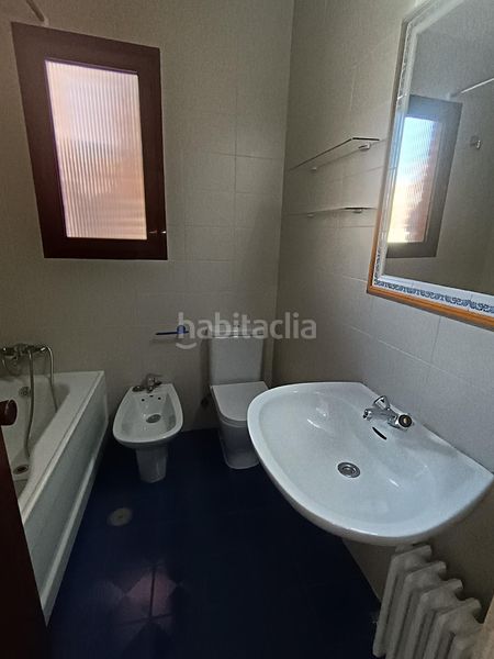 Foto c8a8992b-3dc9-41bb-923e-54cf16543274. Lloguer dúplex amb calefacció a Centro Valladolid