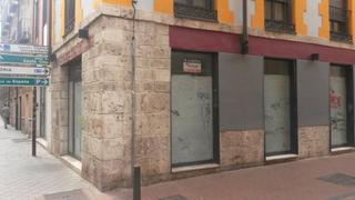 Locale commerciale in Calle Fray Luis de Leon