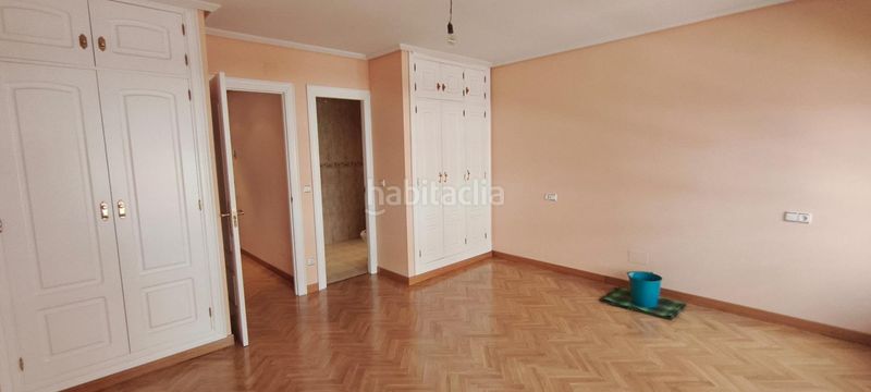Foto 9b1485c6-3c7b-4c2a-8623-0e8740d5c415. Casa amb calefacció aparcament a Campo Grande Valladolid
