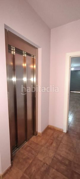 Foto b7c77e5c-ceaf-4d28-840a-7b82eae00f0f. Casa amb calefacció aparcament a Campo Grande Valladolid