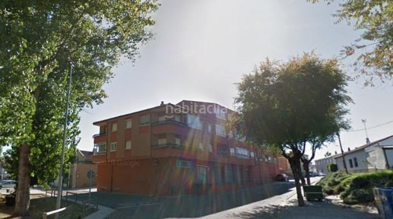 Foto f35c081f-ad8e-4e8b-90a8-44788e5fa39a. Locale commerciale in Viana de Cega