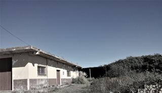 Bâtiment à usage industriel à Calle grano de oro 24a. Salón/vivienda 250 m2 + cuartos 200 m2, en parcela urbana de 1.3