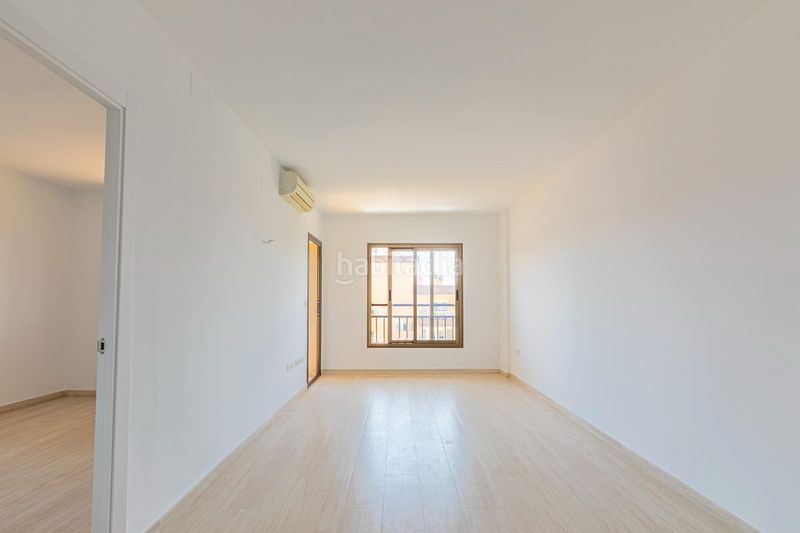 Foto 2b35dc08-a924-4d75-a7cc-f9ab11ff4931. Apartament amb aparcament piscina a Playa de los Boliches Fuengirola