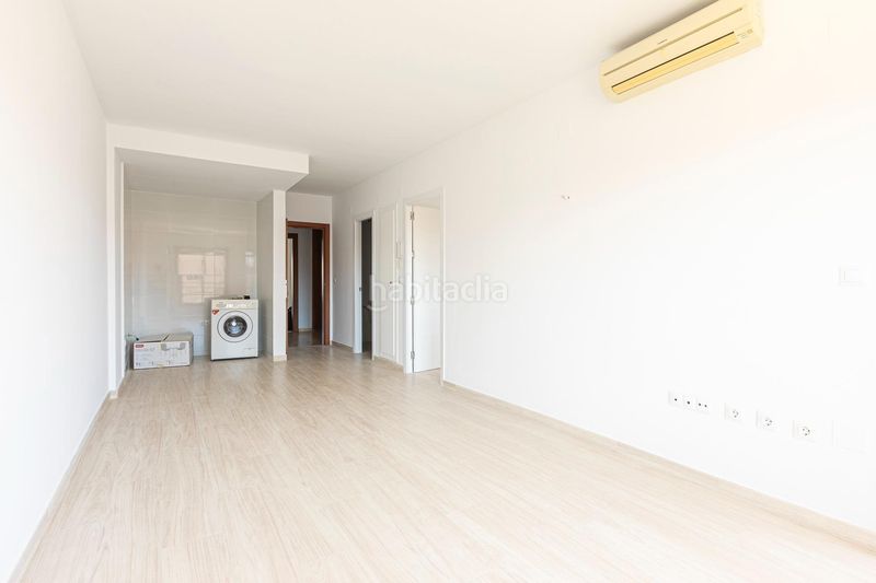 Foto c90d689e-998e-4d77-89da-65f5180f46aa. Apartament amb aparcament piscina a Playa de los Boliches Fuengirola