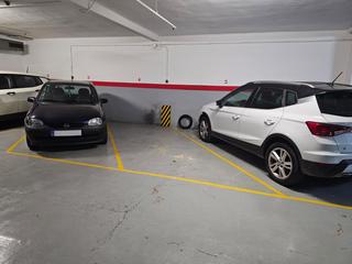 Parking voiture  Carrer de sant alexandre. Garaje para coche mediano en venta, horta