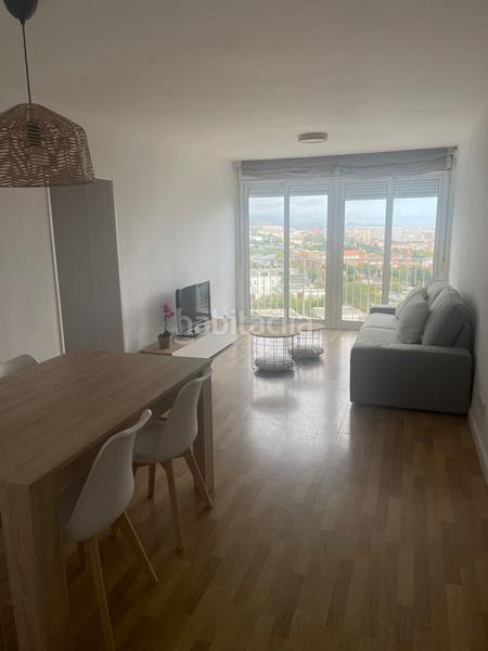 Foto 0c2f5021-0398-4b8c-992c-08b8ba8d9fd7. Affitto appartamento in Montbau Barcelona