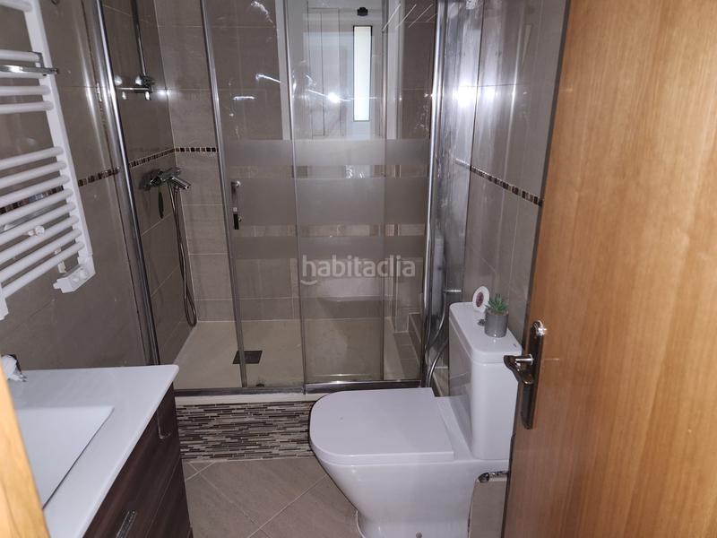 Foto a8ecf984-7d5b-41e2-9e30-d59c4096eb18. Location appartement dans Montbau Barcelona