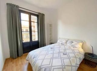 Rent Flat  Avinguda de gaudí. Piso reformado de alquiler temporal en avinguda gaudí