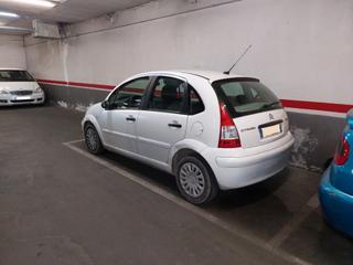 Aparcament cotxe  Carrer de feliu i codina. Parking individual en horta residencial