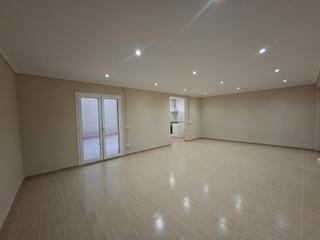 Location Rez-de-chaussée  Passatge de calafell. Alquiler de local-vivienda reformado en horta-guinardó, barcelon
