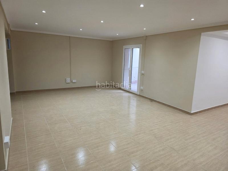 Foto a1a27f1b-6c51-41f6-8df1-2b306c0fcfce. Alquiler planta baja alquiler de local-vivienda reformado en horta-guinardó, en Barcelona