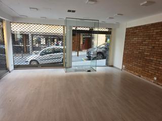 Location Local commercial  Carrer de tossa. Alquiler de local comercial en horta, barcelona