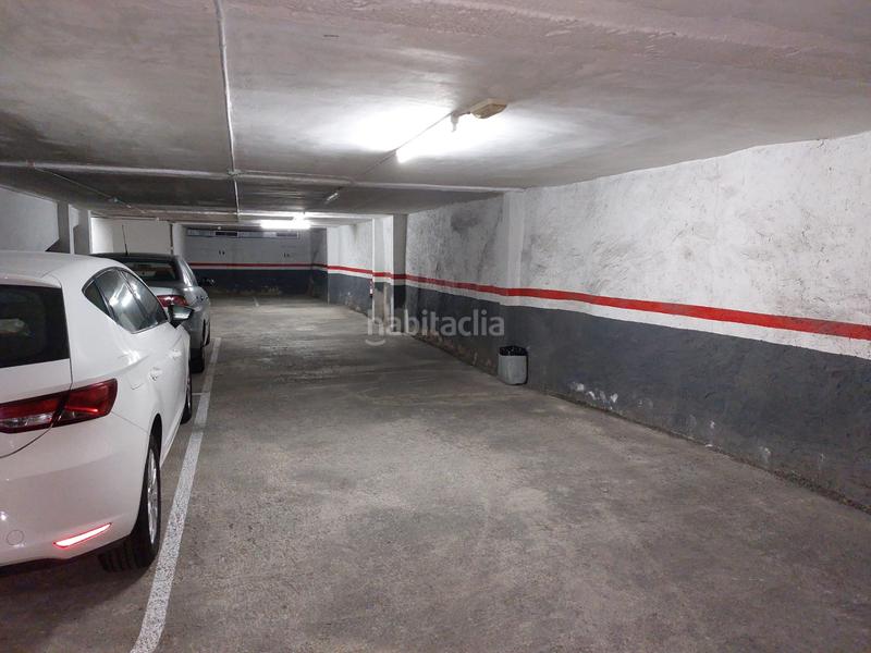 Foto 18ebd132-9236-4456-8b2e-05b493813e9d. Parking voiture dans Horta Barcelona