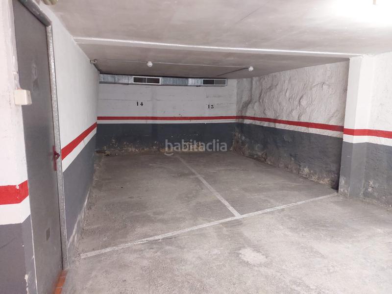 Foto 7006220a-09f6-4e54-adb1-16fdfe20f7b2. Parking voiture dans Horta Barcelona