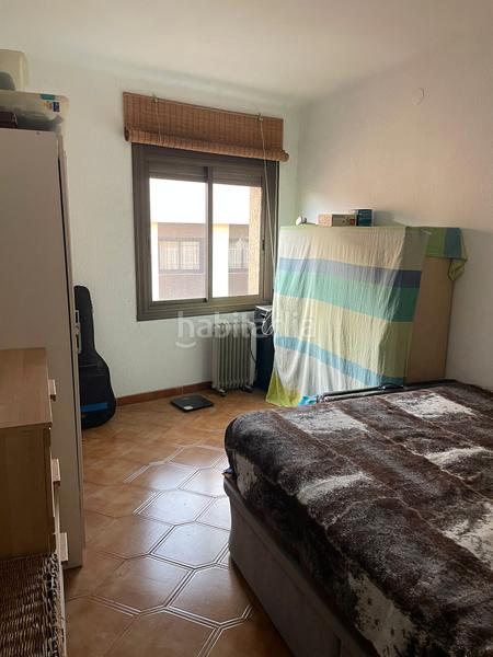 Foto b300799f-46c5-4969-be4a-dd8006aa563f. Piso descripción del piso en carrer farnés – horta-guinardó en Barcelona